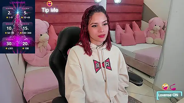 Snapshot of anna__duff chatting on 12.28.24 anna duff online show from 12.28.24