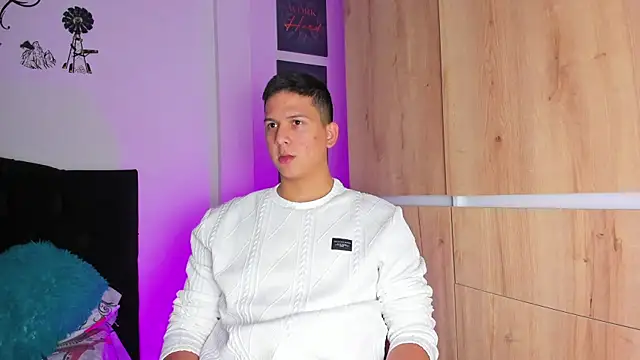 ANDREZALVAREZ online show from 12.19.24