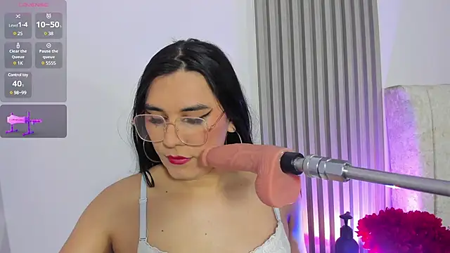 caroline jensen18 online show from 01.28.25