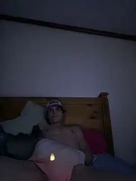 Snapshot of devinshd chatting on 02.19.25 devinshd online show from 02.19.25