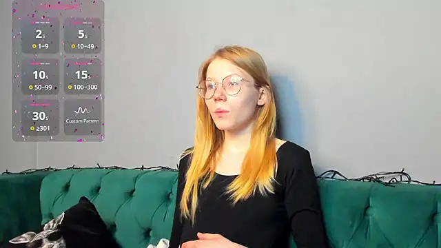 Snapshot of Esme_Runn chatting on 01.17.25 Esme Runn online show from 01.17.25