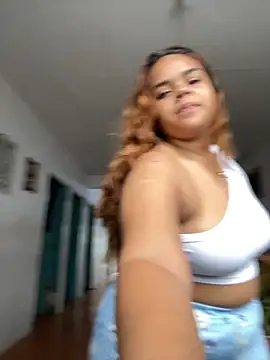 Evabigass online show from 11.29.25