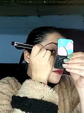 Elvishcassie  online show from 03.13.25