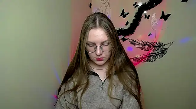 Snapshot of _AlMamiyy_ chatting on 02.04.25 AlMamiyy online show from 02.04.25