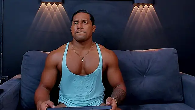 Snapshot of CallumMuscle chatting on 01.23.25 CallumMuscle online show from 01.23.25