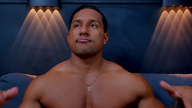 Snapshot of CallumMuscle chatting on 02.03.25 CallumMuscle online show from 02.03.25