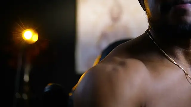 Snapshot of CallumMuscle chatting on 09.19.25 CallumMuscle online show from 09.19.25