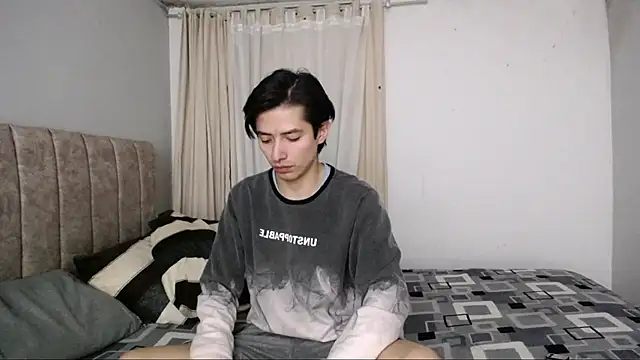 Snapshot of Yellowpokemon23 chatting on 09.13.25 Yellowpokemon23 online show from 09.13.25