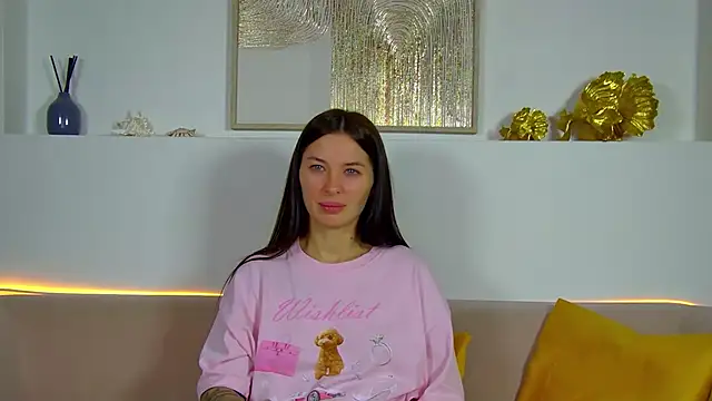 Snapshot of AlexandraBloom chatting on 11.28.25 AlexandraBloom online show from 11.28.25