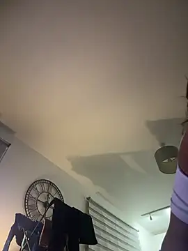 Mia MilesXXX online show from 03.04.25