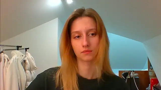 LUNA delight online show from 12.13.24