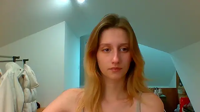 LUNA delight online show from 12.20.24