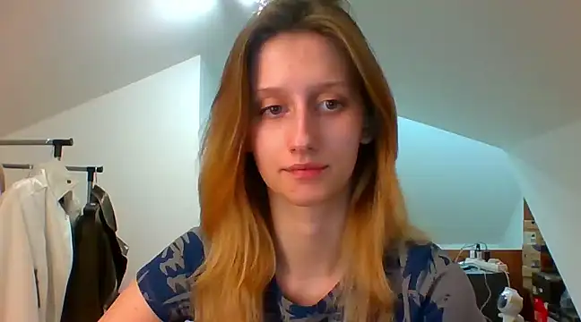 LUNA delight online show from 02.12.25