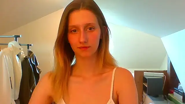 LUNA delight online show from 03.17.25