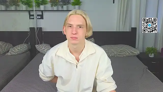 Snapshot of Ron_Vils chatting on 12.01.25 Ron Vils online show from 12.01.25