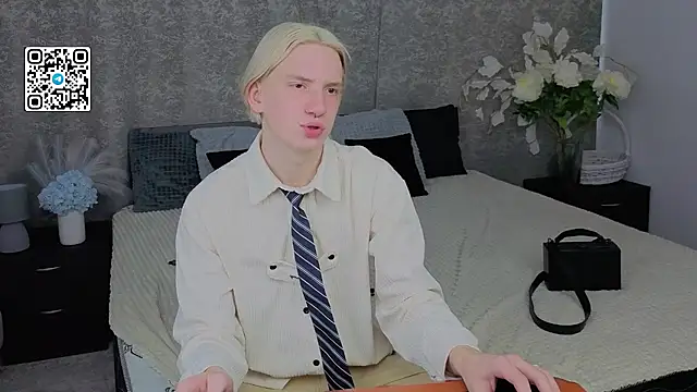 Snapshot of Ron_Vils chatting on 12.03.25 Ron Vils online show from 12.03.25