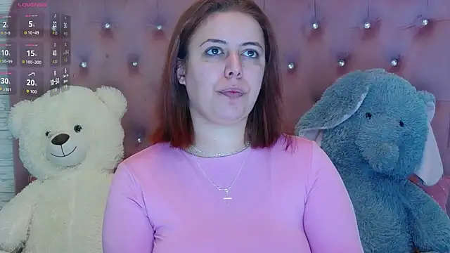 Snapshot of SophiaStarr chatting on 11.13.25 SophiaStarr online show from 11.13.25