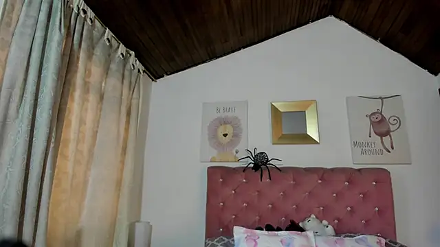 CelessteRedds online show from 10.30.25