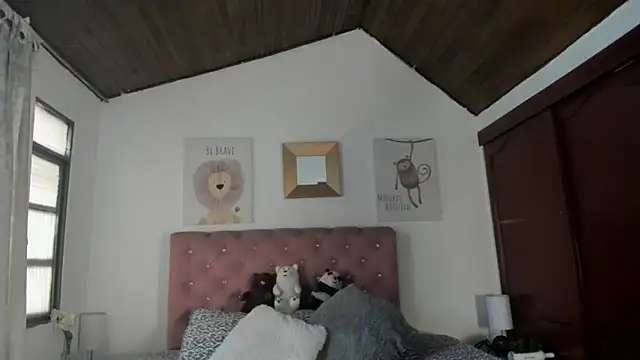 CelessteRedds online show from 12.20.25