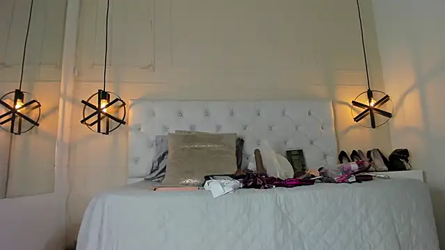 Snapshot of Slut_Milf_ chatting on 01.09.25 Slut Milf  online show from 01.09.25