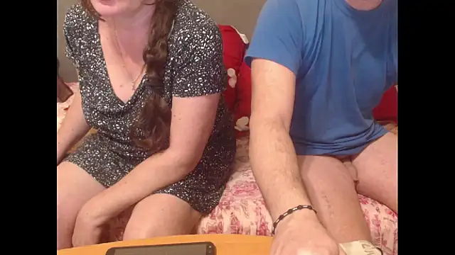 Snapshot of sweetcouplesweets chatting on 02.01.25 sweetcouplesweets online show from 02.01.25