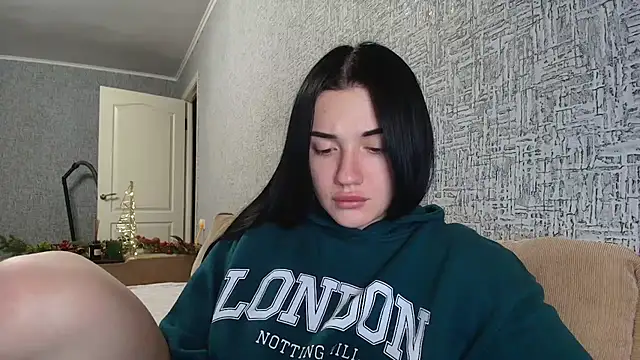 Liana diva online show from 12.15.25