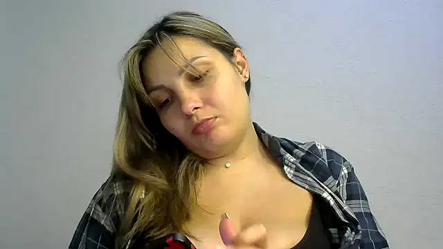 Snapshot of Iskor_ka chatting on 12.11.24 Iskor ka online show from 12.11.24