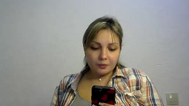 Snapshot of Iskor_ka chatting on 12.13.24 Iskor ka online show from 12.13.24