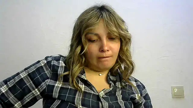 Snapshot of Iskor_ka chatting on 12.21.24 Iskor ka online show from 12.21.24