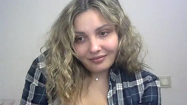 Snapshot of Iskor_ka chatting on 01.13.25 Iskor ka online show from 01.13.25