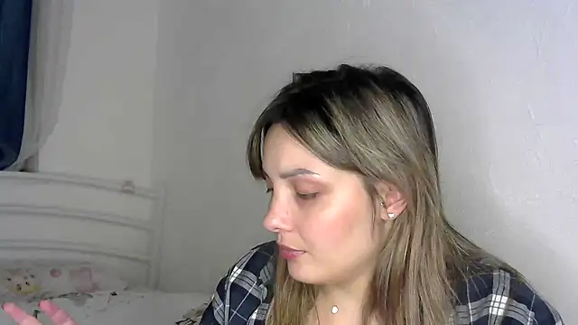 Snapshot of Iskor_ka chatting on 02.10.25 Iskor ka online show from 02.10.25