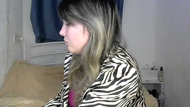 Snapshot of Iskor_ka chatting on 11.19.25 Iskor ka online show from 11.19.25