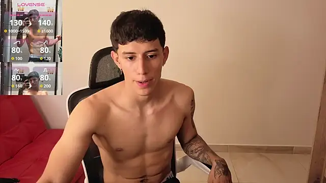 Snapshot of Cristopher23_ chatting on 09.16.25 Cristopher23 online show from 09.16.25