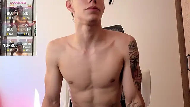 Snapshot of Cristopher23_ chatting on 11.08.25 Cristopher23 online show from 11.08.25