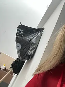 Lilybaudinx96 online show from 02.15.26