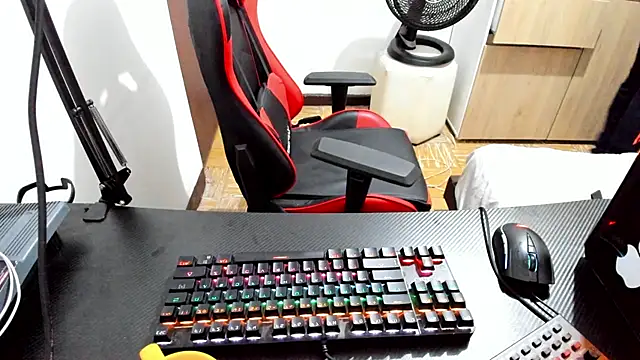 Snapshot of Calihotcaliente277 chatting on 02.12.25 Calihotcaliente277 online show from 02.12.25