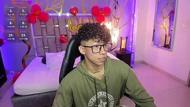 AkazaBoy  online show from 02.07.25