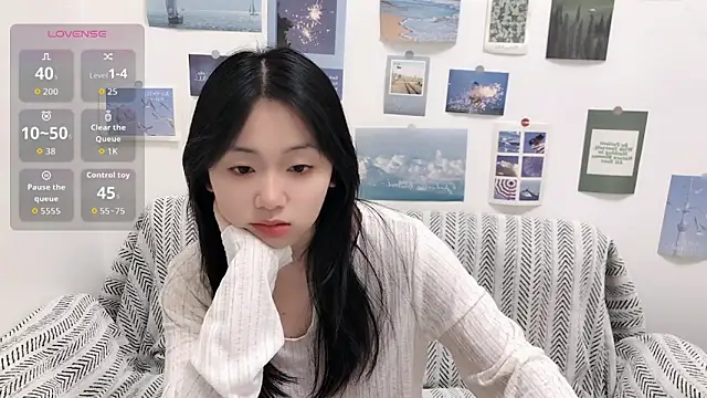 Snapshot of LiLiYbaby chatting on 09.15.25 LiLiYbaby online show from 09.15.25