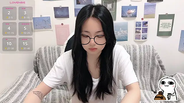 Snapshot of LiLiYbaby chatting on 04.29.26 LiLiYbaby online show from 04.29.26