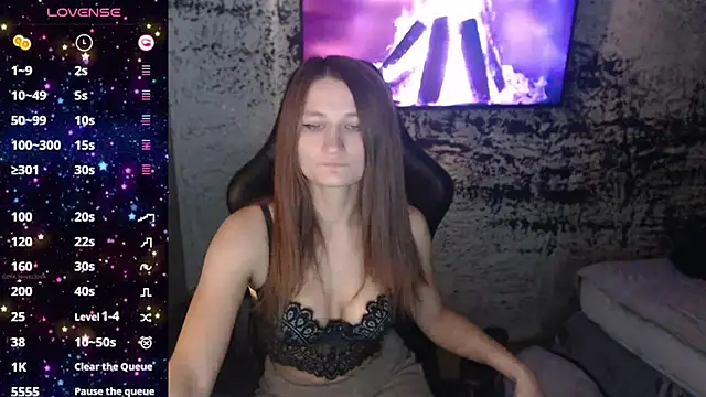 Snapshot of PamelaYoun chatting on 11.01.25 PamelaYoun online show from 11.01.25