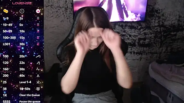 Snapshot of PamelaYoun chatting on 11.20.25 PamelaYoun online show from 11.20.25