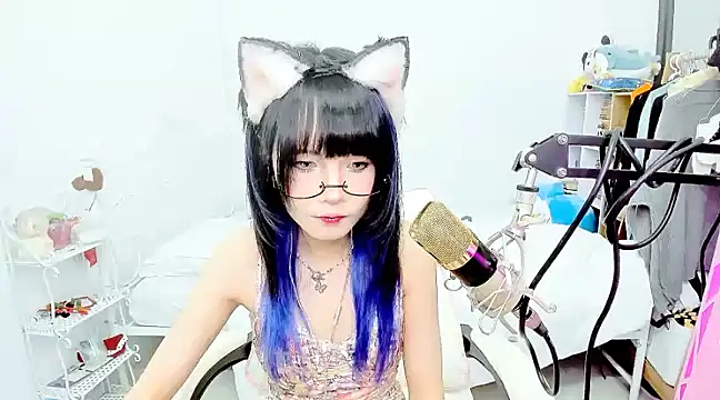 Snapshot of RassieRaph chatting on 12.03.24 RassieRaph online show from 12.03.24