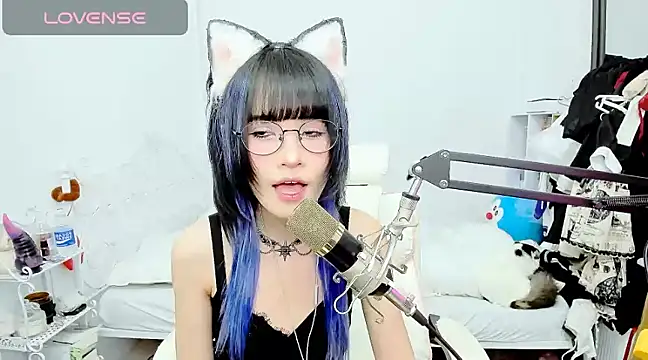 Snapshot of RassieRaph chatting on 02.12.25 RassieRaph online show from 02.12.25