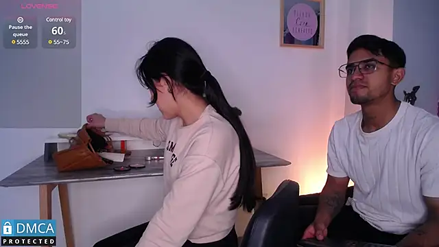 Snapshot of floriamANDjazmin chatting on 02.13.25 floriamANDjazmin online show from 02.13.25