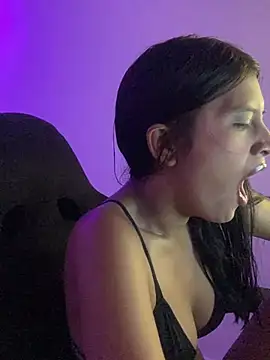  18 laura online show from 12.30.24