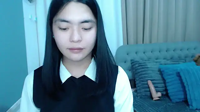 zhaviahale21 online show from 10.16.25