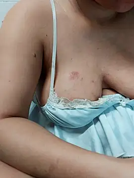 Snapshot of Mimi18x chatting on 03.12.25 Mimi18x online show from 03.12.25