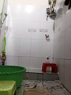 Snapshot of Mimi18x chatting on 03.13.25 Mimi18x online show from 03.13.25