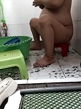 Snapshot of Mimi18x chatting on 03.14.25 Mimi18x online show from 03.14.25