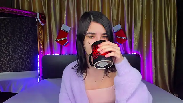 Snapshot of _Polly_Love_ chatting on 01.07.26 Polly Love online show from 01.07.26